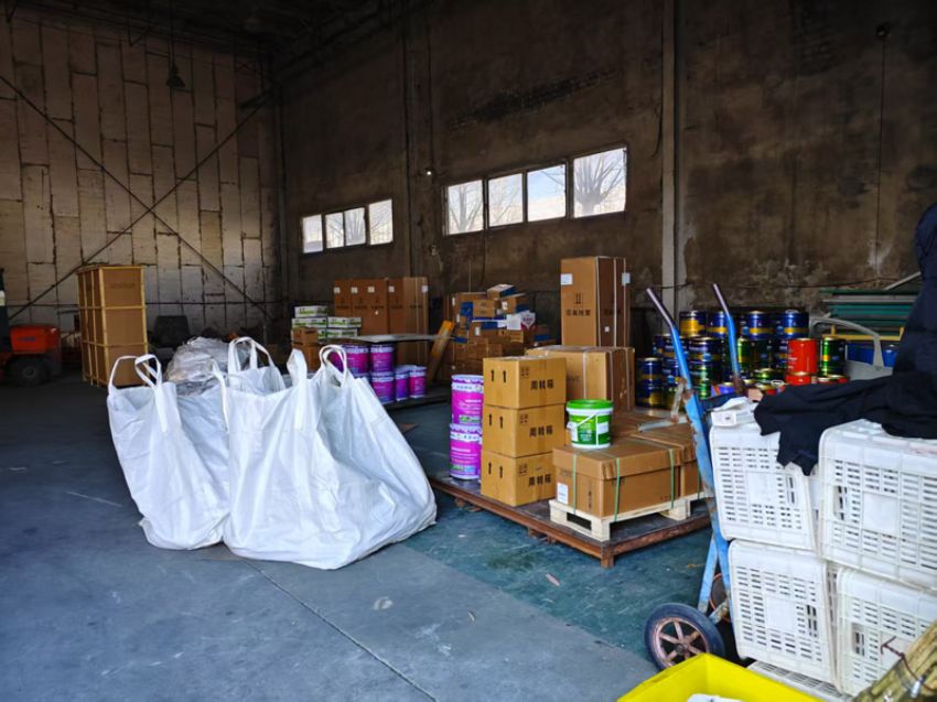 點擊查看詳細信息<br>標題：發(fā)貨現(xiàn)場 閱讀次數(shù)：0