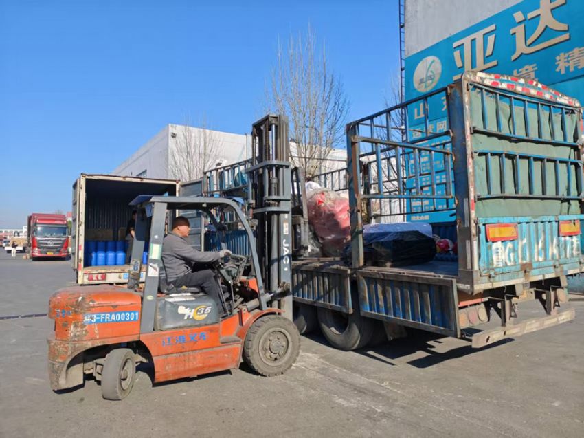 點(diǎn)擊查看詳細(xì)信息<br>標(biāo)題：發(fā)貨現(xiàn)場 閱讀次數(shù)：0